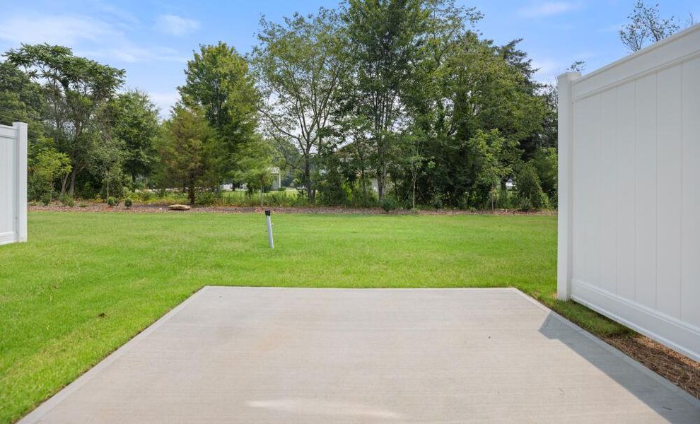 Exterior details of a home in Villas at Dawsonville Townhomes, Dawsonville (Image 3). Exterior details of a home in Villas at Dawsonville Townhomes, Dawsonville (Image 3).