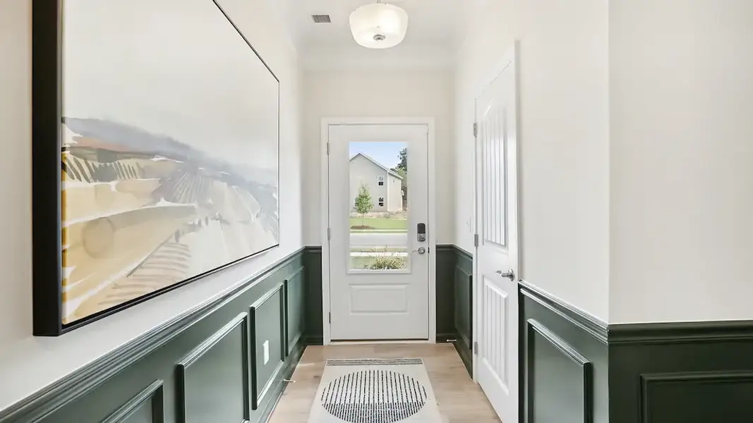 The Braselton II Entryway | Pineworth Landing | Macon, GA
