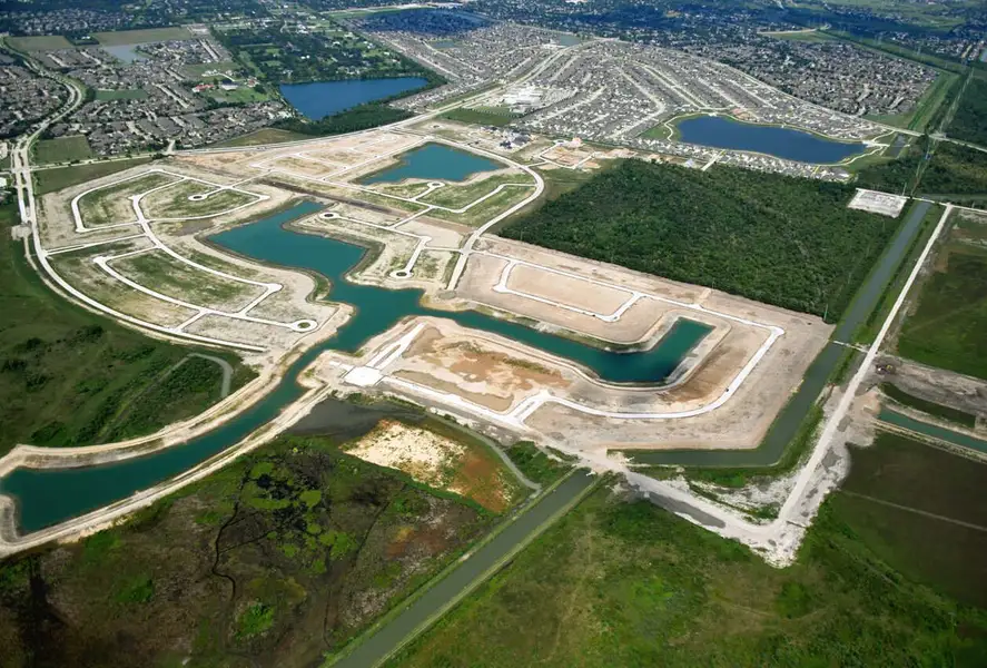 Site preparation and early development at Legacy in League City, TX (Image 22).