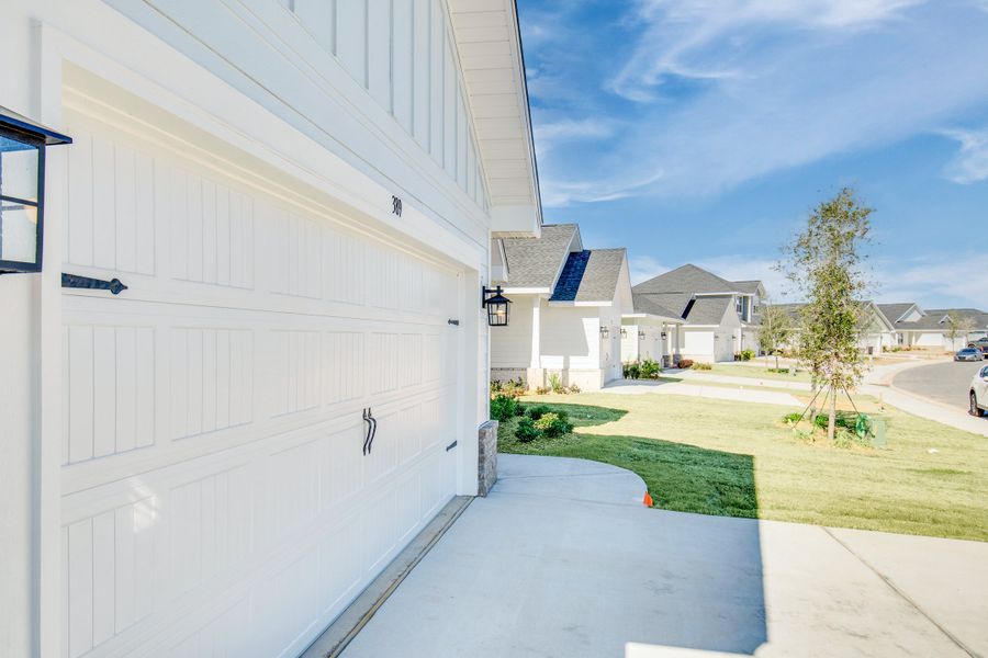 Exterior details of a home in The Bluffs at Lafayette, Freeport (Image 4).