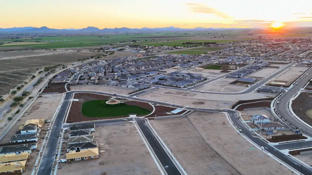 Site preparation and early development at El Cidro in Goodyear, AZ (Image 35). Site preparation and early development at El Cidro in Goodyear, AZ (Image 35).
