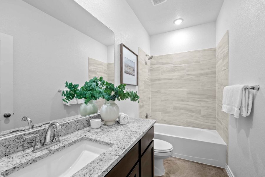 Furnished interior in a model home at The Preserve at Thousand Oaks in Killeen (Image 9).