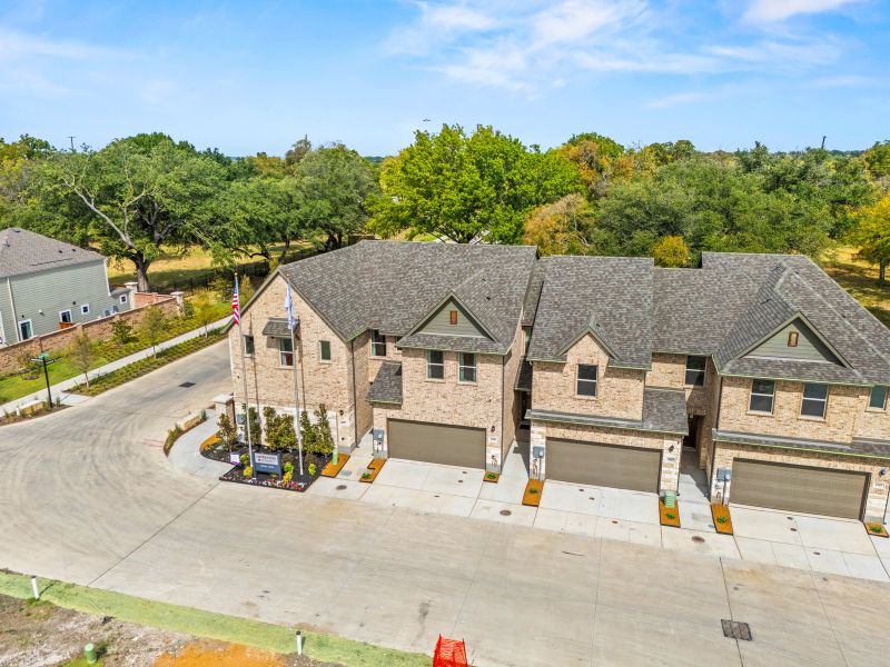 Front exterior of a home in the Sereno Oaks community, located in Dallas, TX (Image 3).