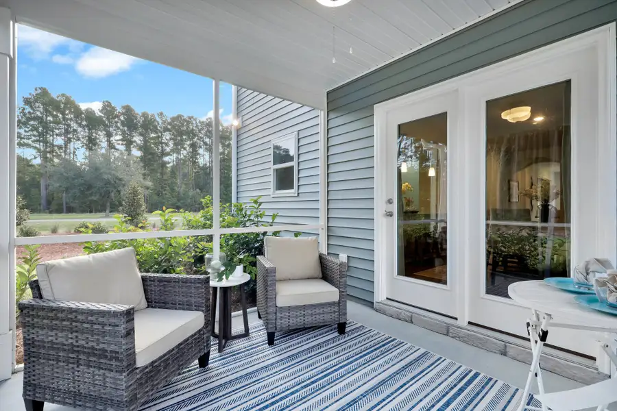 Lancaster | Covered Porch