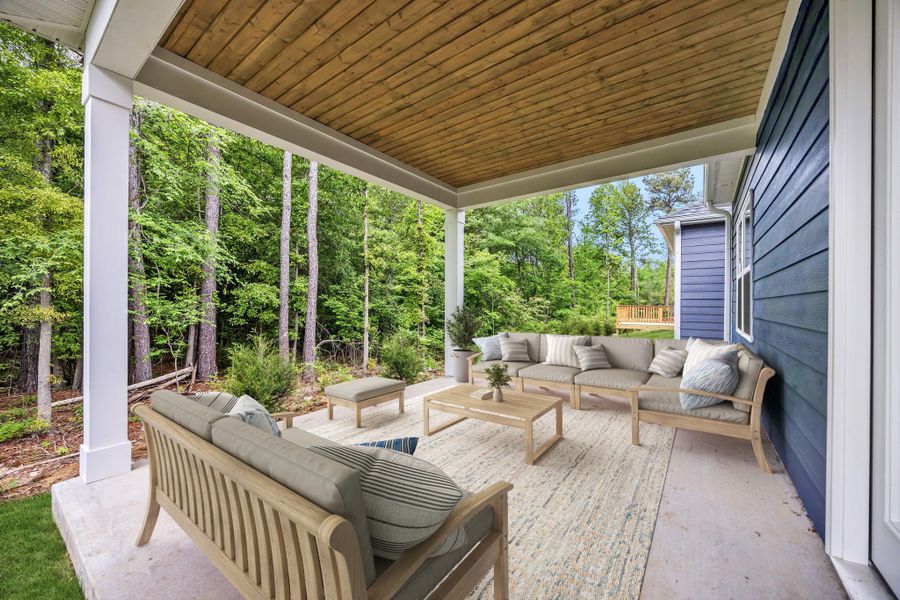 Exterior details of a home in Givens Park, Chattanooga (Image 4).