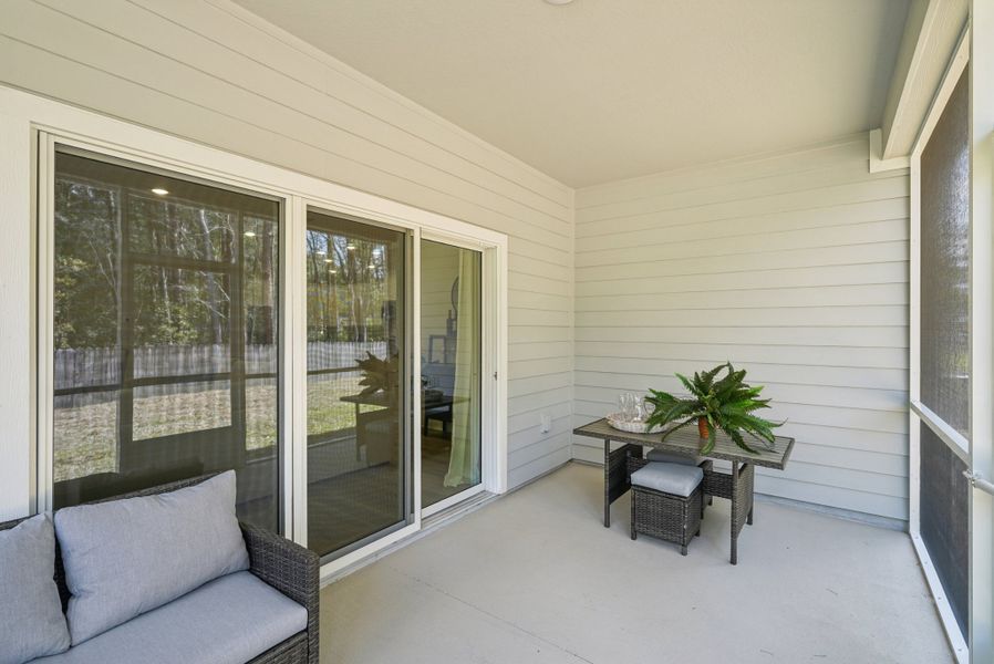 Exterior details of a home in Lehigh Acres Signature, Lehigh Acres (Image 4).