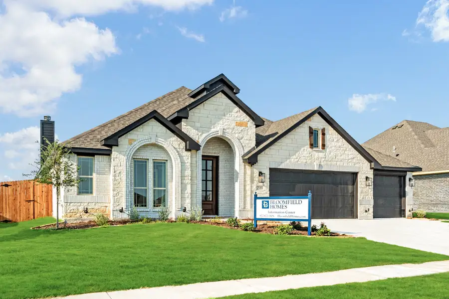 Exterior. Bloomfield Homes - New Homes in Dallas Fort Worth, Texas