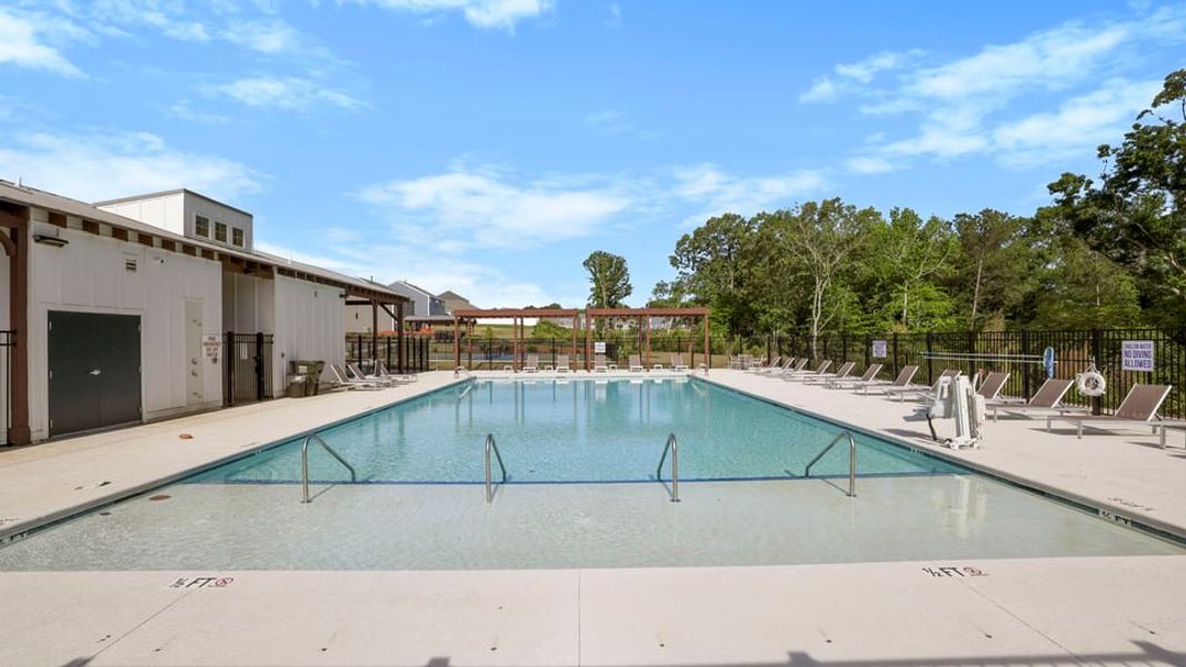Community amenity available to residents of Lakestone in Woodruff (Image 12).