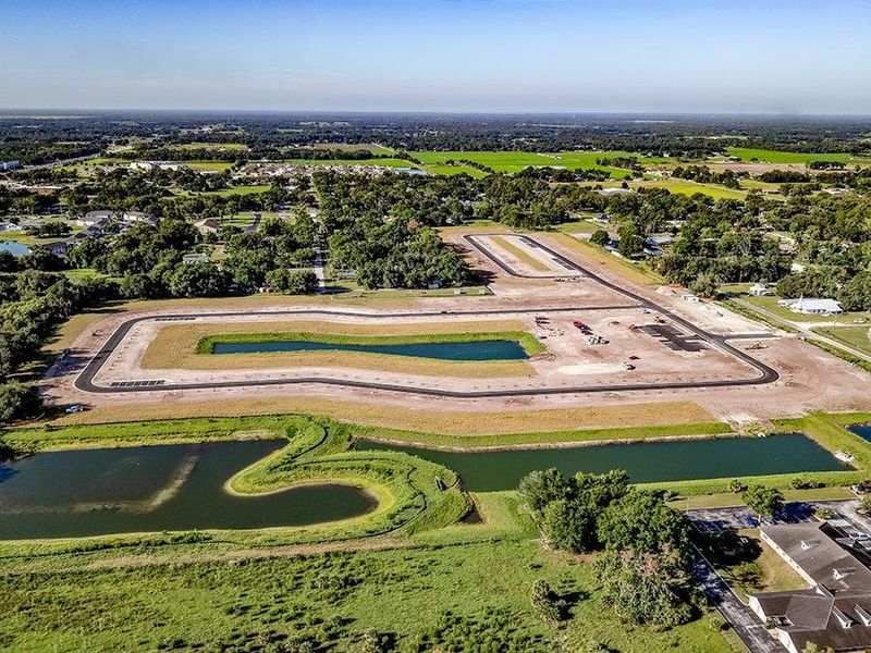 These townhomes are situated in peaceful surroundings, amongst peaceful ponds and open space, with resort-style amenities.