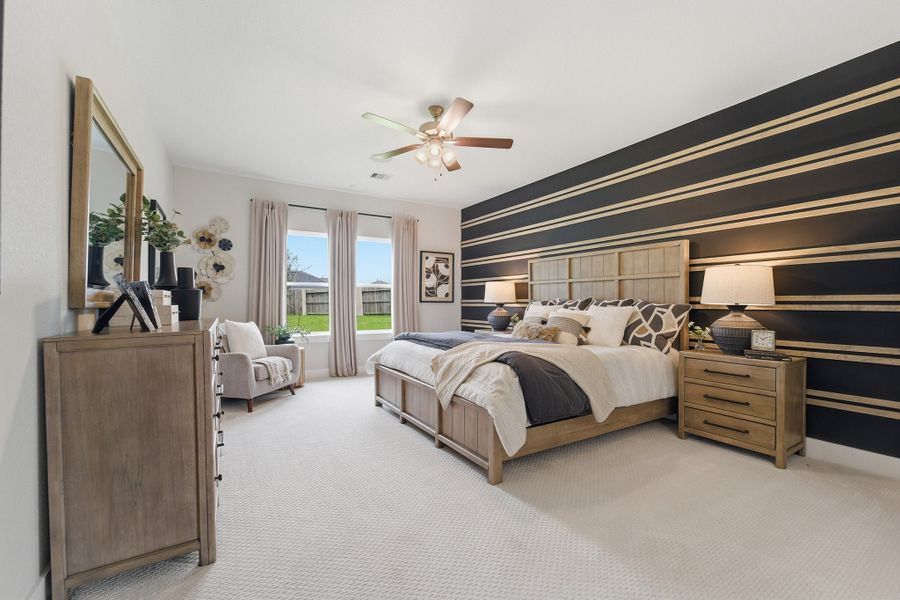 Furnished interior in a model home at Pecan Estates in Crosby (Image 33).