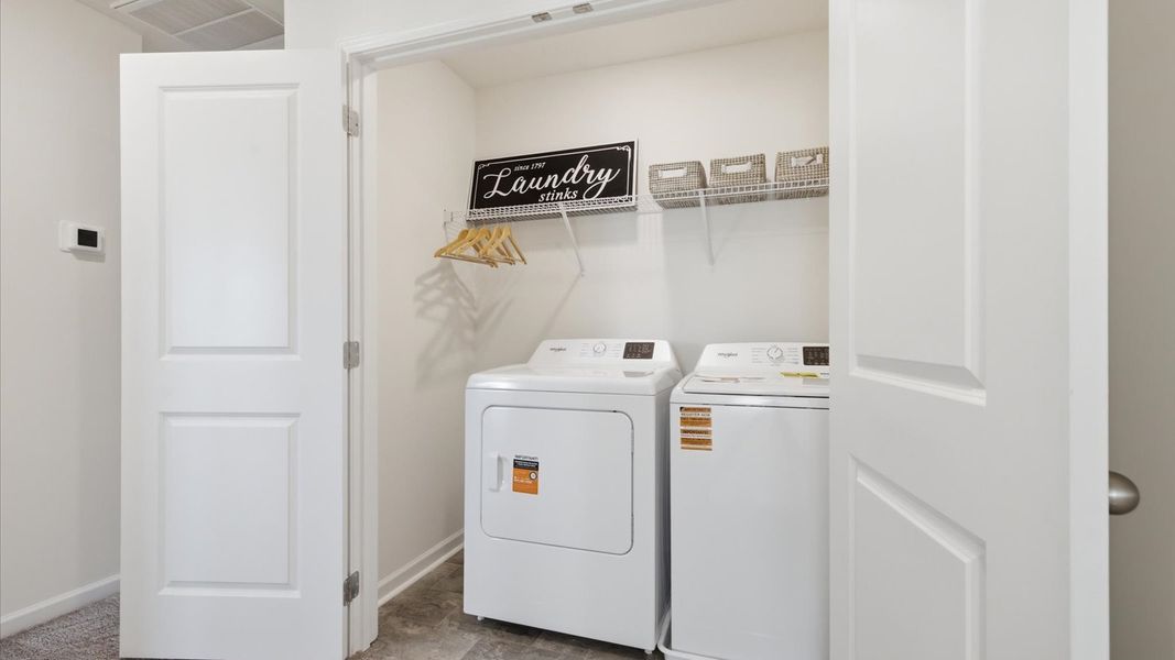 Furnished interior in a model home at Cherokee Crossing in Kodak (Image 45).