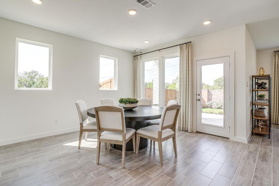 Furnished interior in a model home at Meadow Lakes in Fort Worth (Image 6).