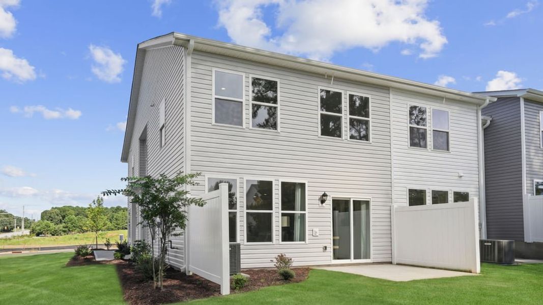 Exterior details of a home in Ken's Crossing, Moore (Image 11).