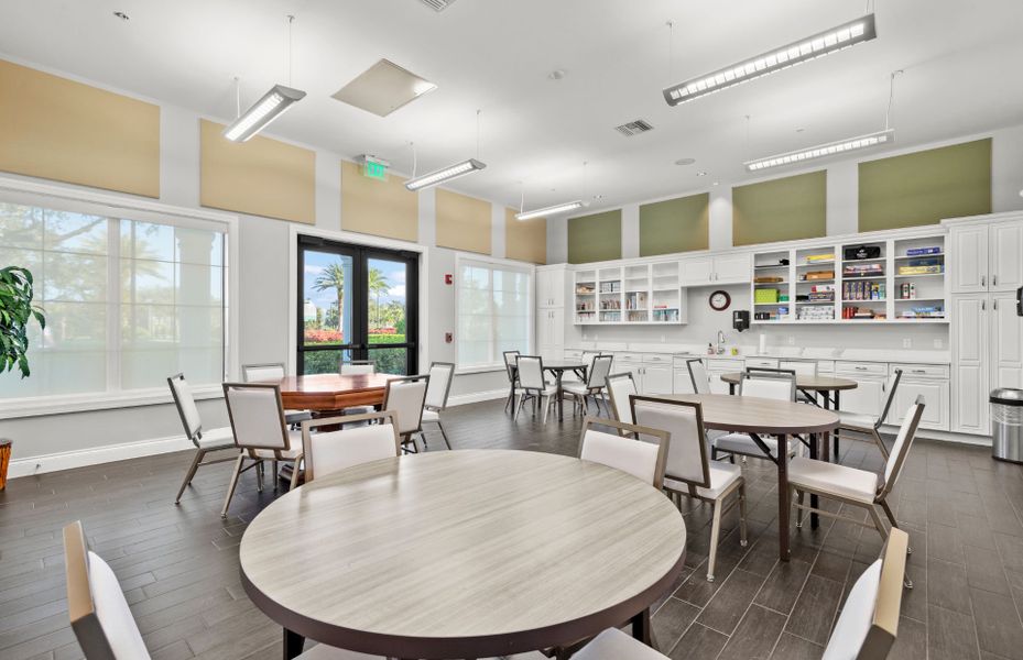 Oasis Club - Craft Room