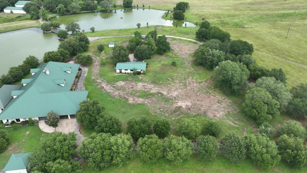 Natural surroundings and green spaces near Maple Reserve in Waller, TX (Image 4). Natural surroundings and green spaces near Maple Reserve in Waller, TX (Image 4).