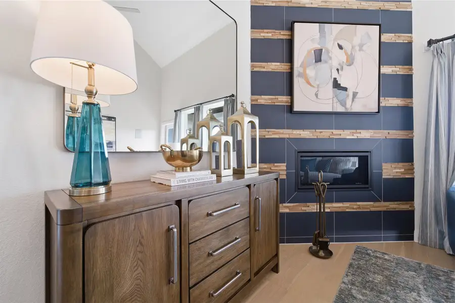 Furnished interior in a model home at Wildrye in Waller (Image 40).