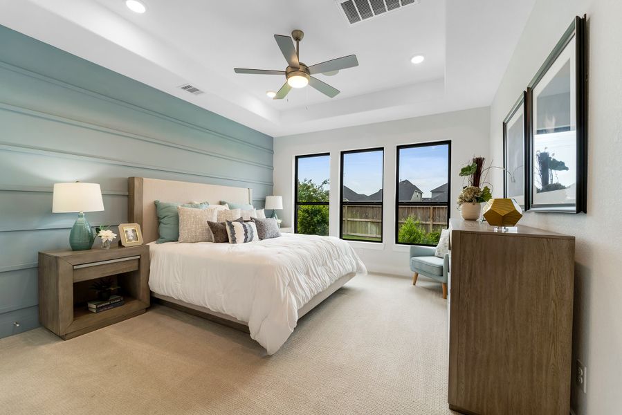Furnished interior in a model home at Mulberry Farms in Santa Fe (Image 33).