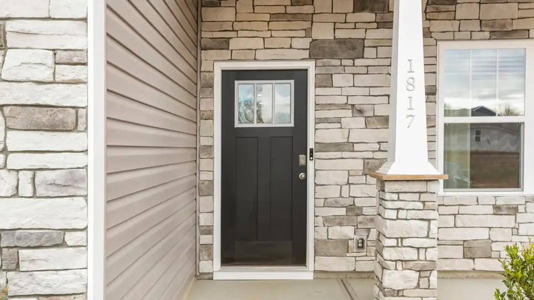 Exterior details of a home in Benjamin's Grove, Woodruff (Image 3).