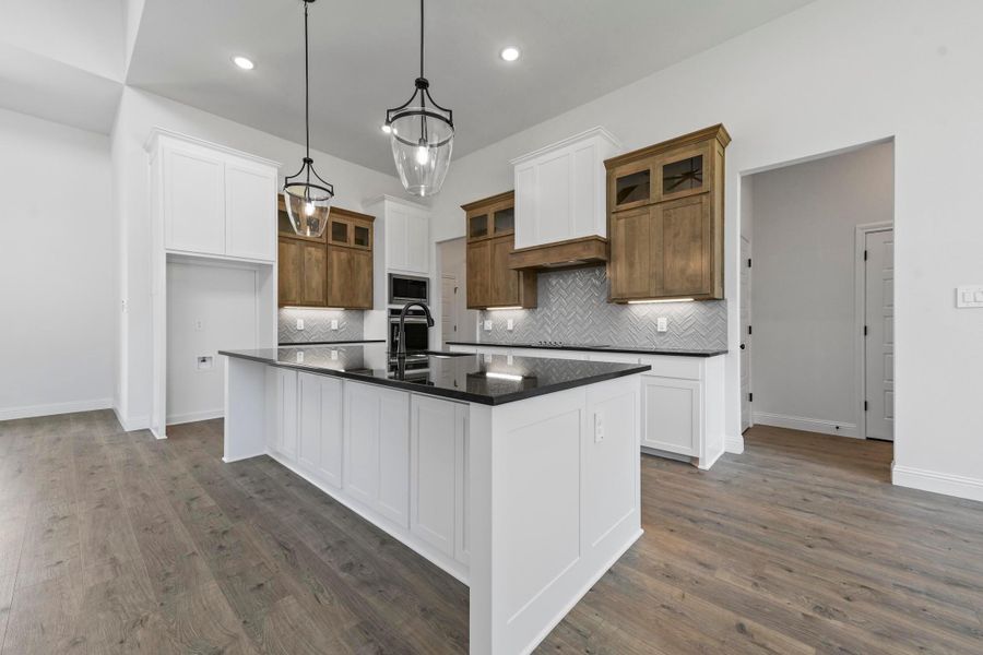 SaddleCrest Estates,76087