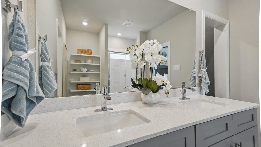 Furnished interior in a model home at Retta Estates in Mansfield (Image 26).