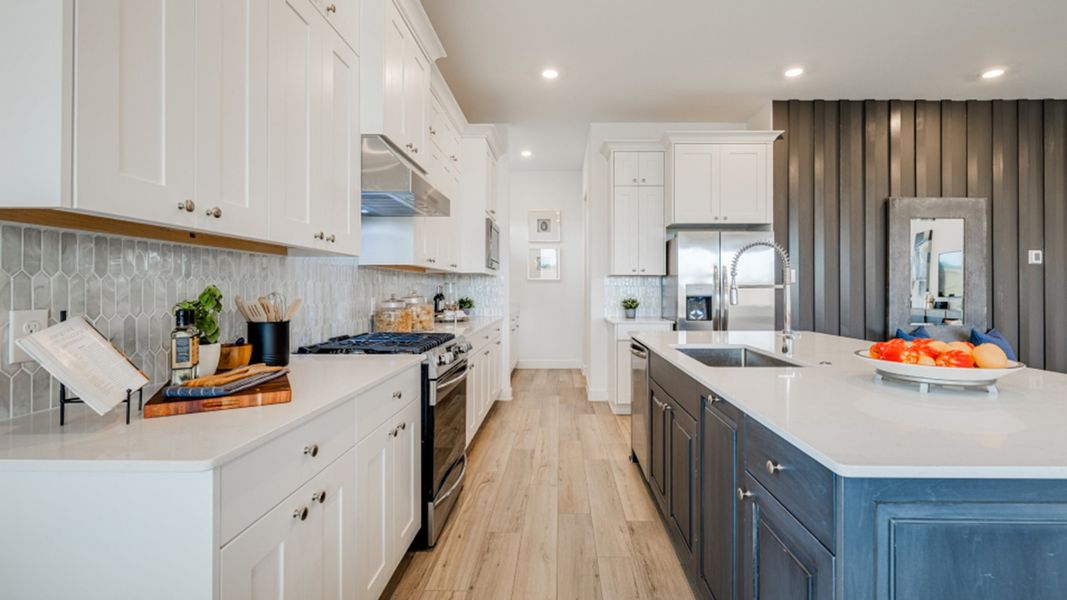 Image 9 of the Towne Lake: Cambridge ,Icon & Collections community in Cypress, TX.