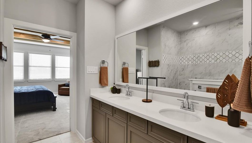 Furnished interior in a model home at Summer Place  35' in Montgomery (Image 36).