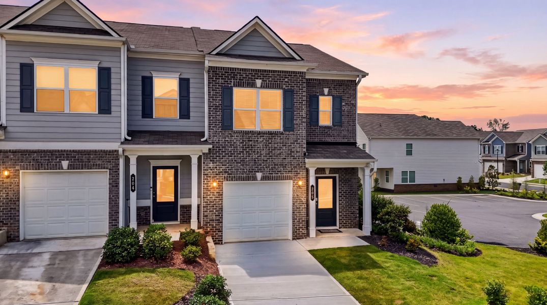 Front exterior of a home in the Highland Crossing community, located in Cartersville, GA (Image 4).