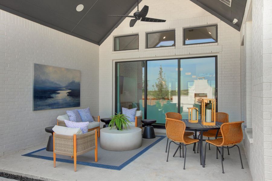 The Eastland II Outdoor Living Area