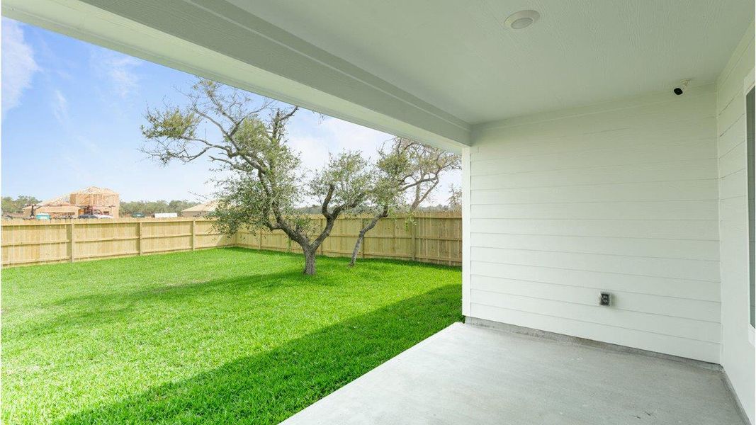 Exterior details of a home in Kokomo, Rockport (Image 2).