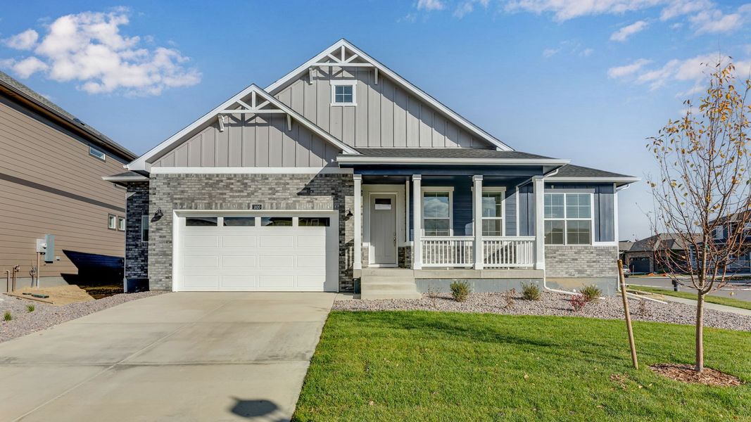 Front exterior of a home in the Vantage community, located in Berthoud, CO (Image 4).