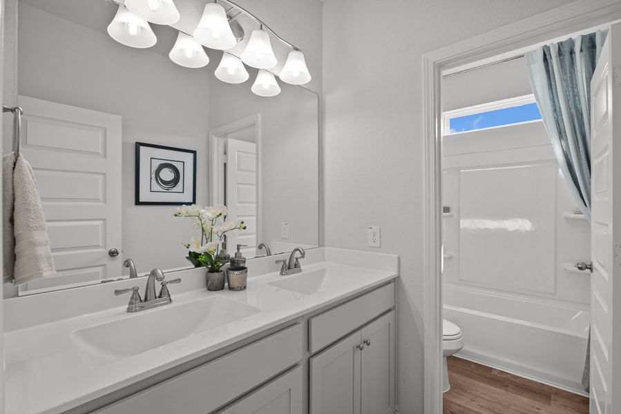 The Waring III- Upstairs Bathroom with Dual Sinks