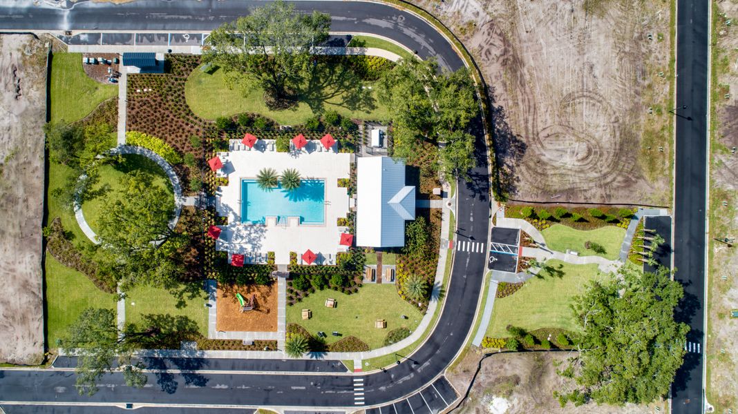 Image 30 of the Hawks Crest Townhomes community in Winter Park, FL.