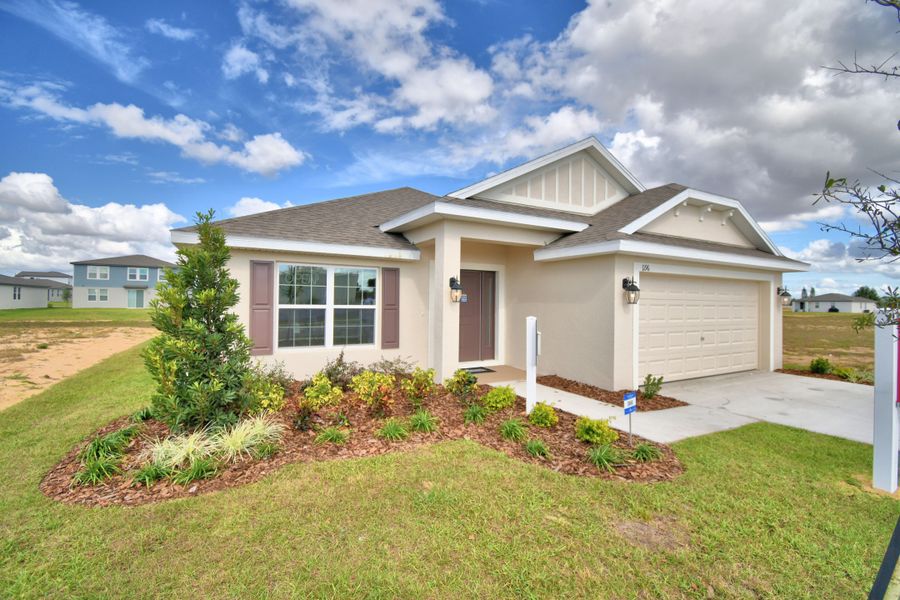 Front exterior of a home in the Citrus Landing community, located in Davenport, FL (Image 7).