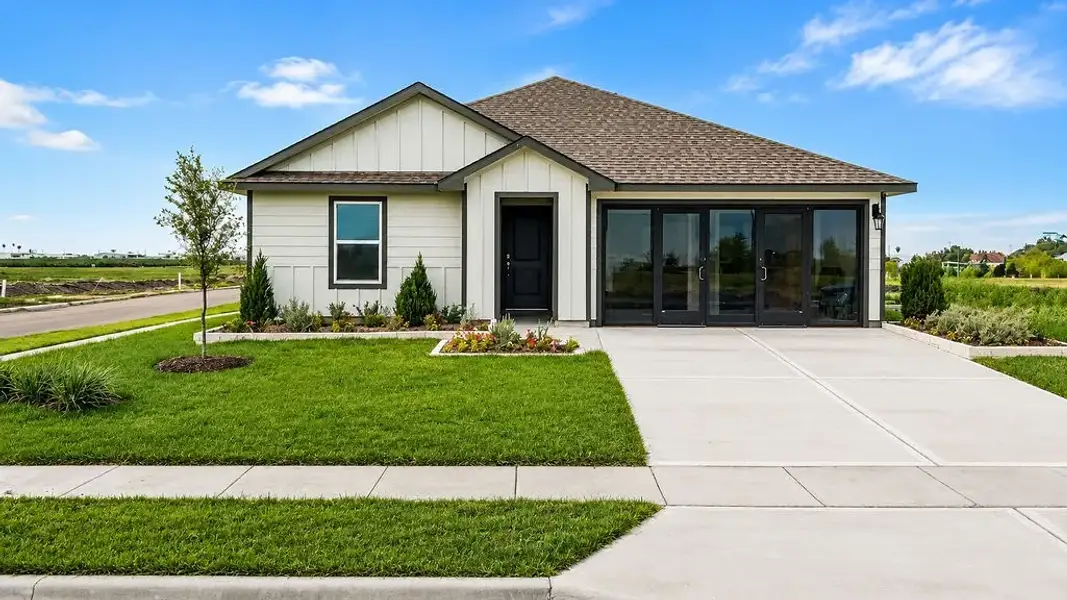 Front exterior of a home in the Skybridge community, located in Corpus Christi, TX (Image 1). Front exterior of a home in the Skybridge community, located in Corpus Christi, TX (Image 1).