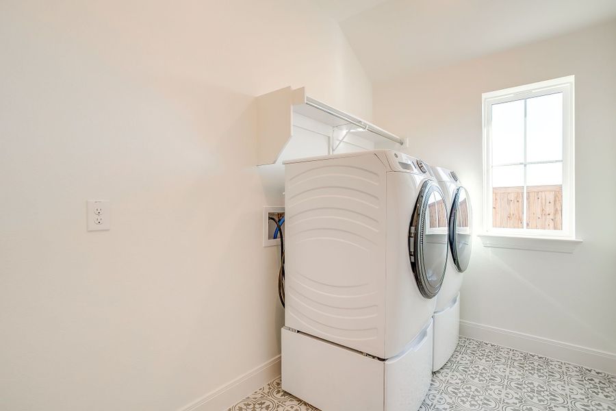 Close-up of interior finishes in a home at MidTowne, Midlothian (Image 54).