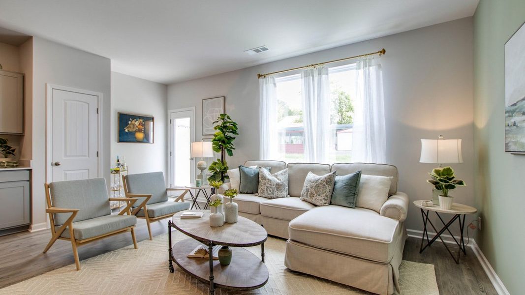 Furnished interior in a model home at Woodbridge Glen Townhomes in Lebanon (Image 17).