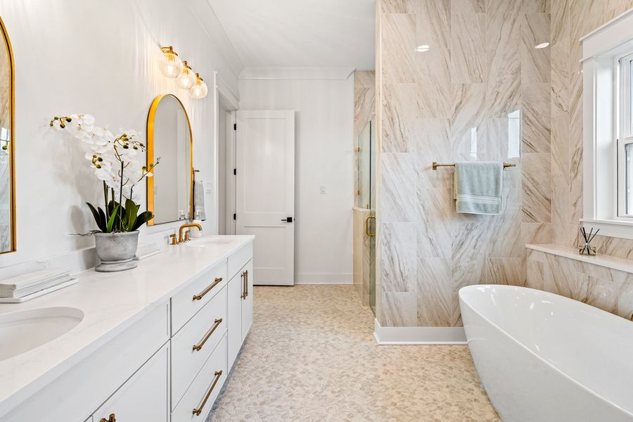 Steamboat Landing - Freeport, FL - Salt & Pine Luxury Homes - DSLD Homes - Brentwood II H - Primary Bathroom