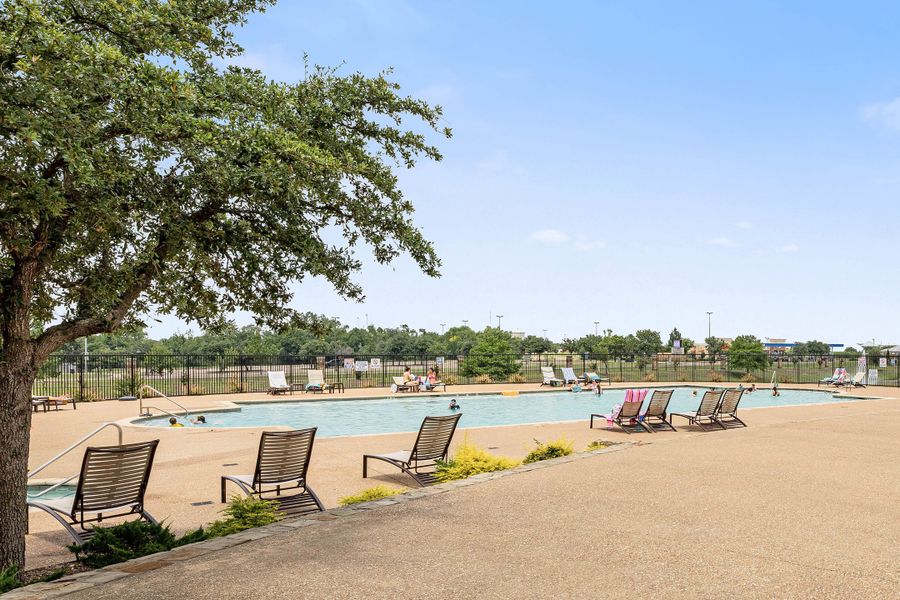 Fox Hollow Pool. Fox Hollow New Homes in Forney, TX