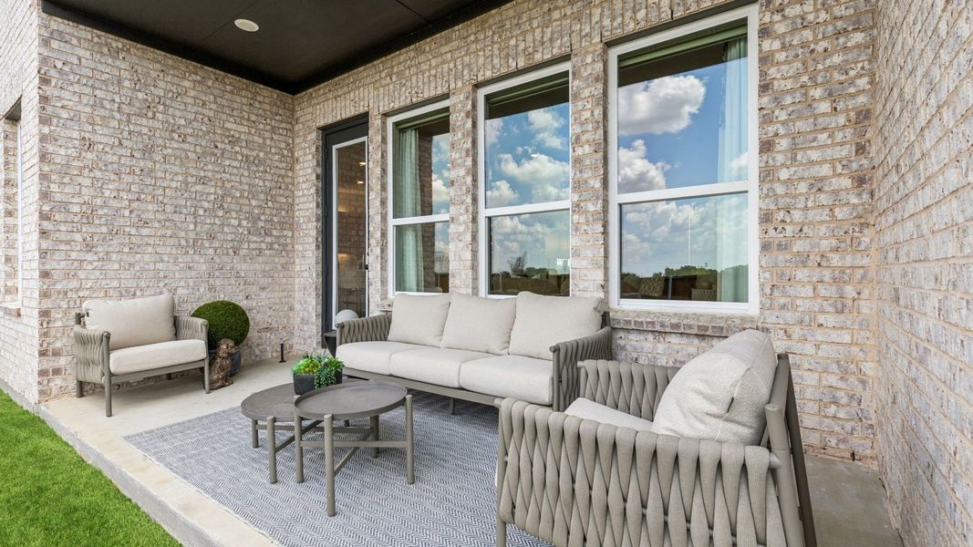 Exterior details of a home in The Heights at Uptown, Celina (Image 4).