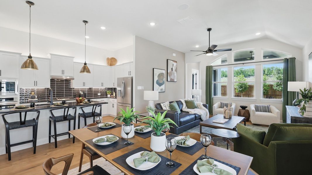 Experience sophistication with modern fixtures and a vaulted ceiling in Green Oaks Preserve. Experience sophistication with modern fixtures and a vaulted ceiling in Green Oaks Preserve.