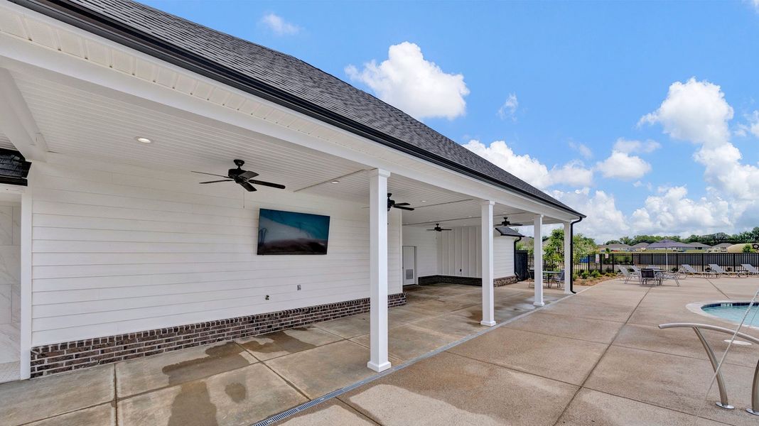 Community amenity available to residents of Riverwood Gardens in Oakland (Image 4).