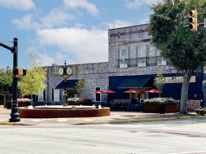 Front exterior of a home in the Heritage Bay community, located in Sumter, SC (Image 16).