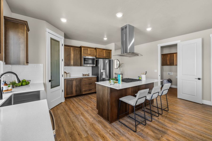 Furnished interior in a model home at Willowbrook in Madras (Image 34).