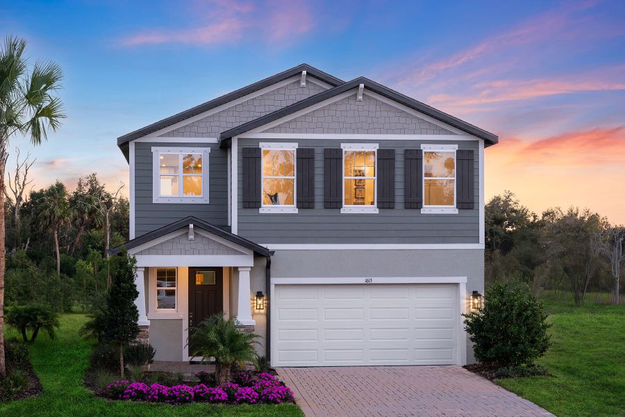 Front exterior of a home in the Pasadena Ridge MPC community, located in Zephyrhills, FL (Image 12).