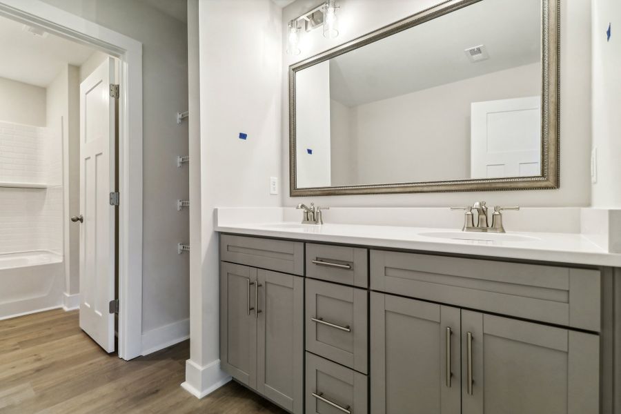 Austin II - Bathroom