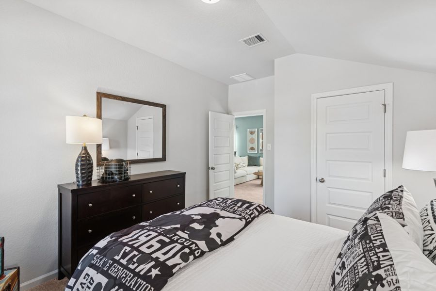 The Robin II- Bedroom 3
