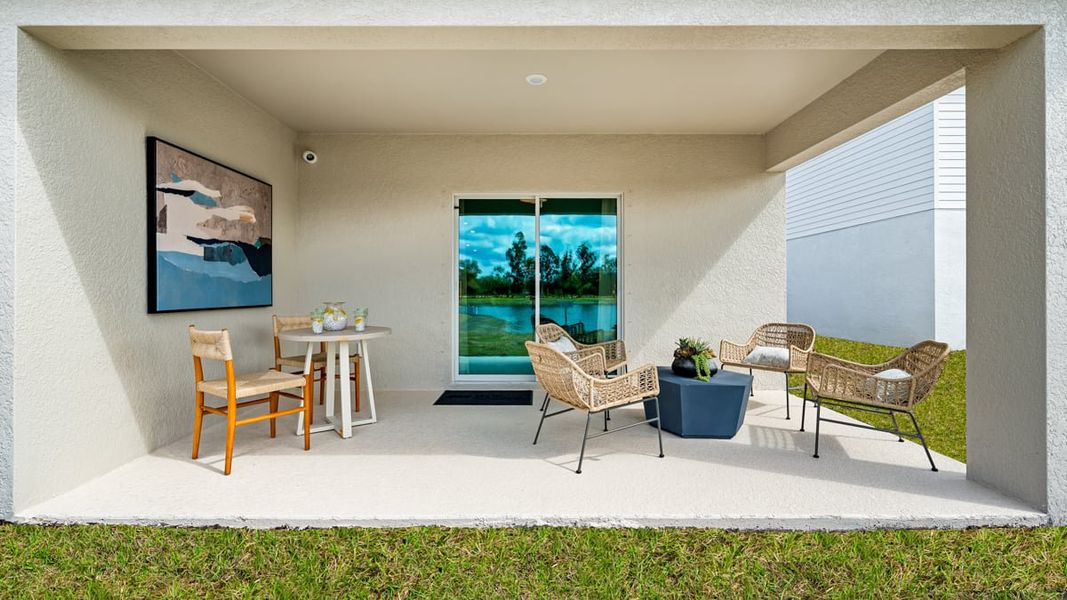 Exterior details of a home in Solena, North Fort Myers (Image 13).