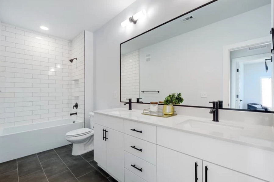 Image 10 of the HOM Condominiums community in Austin, TX.