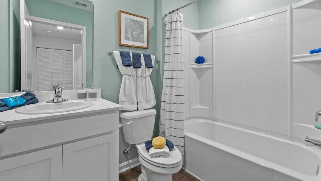 Furnished interior in a model home at The Landing in Middleburg (Image 33).