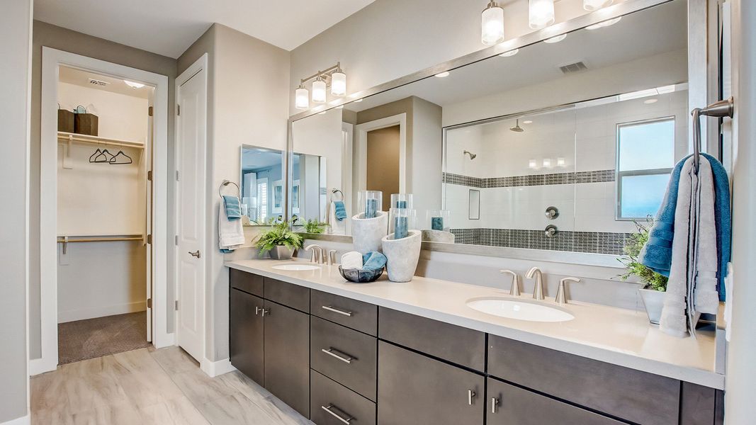 Furnished interior in a model home at The Lakes at Rancho El Dorado in Maricopa (Image 43). Furnished interior in a model home at The Lakes at Rancho El Dorado in Maricopa (Image 43).